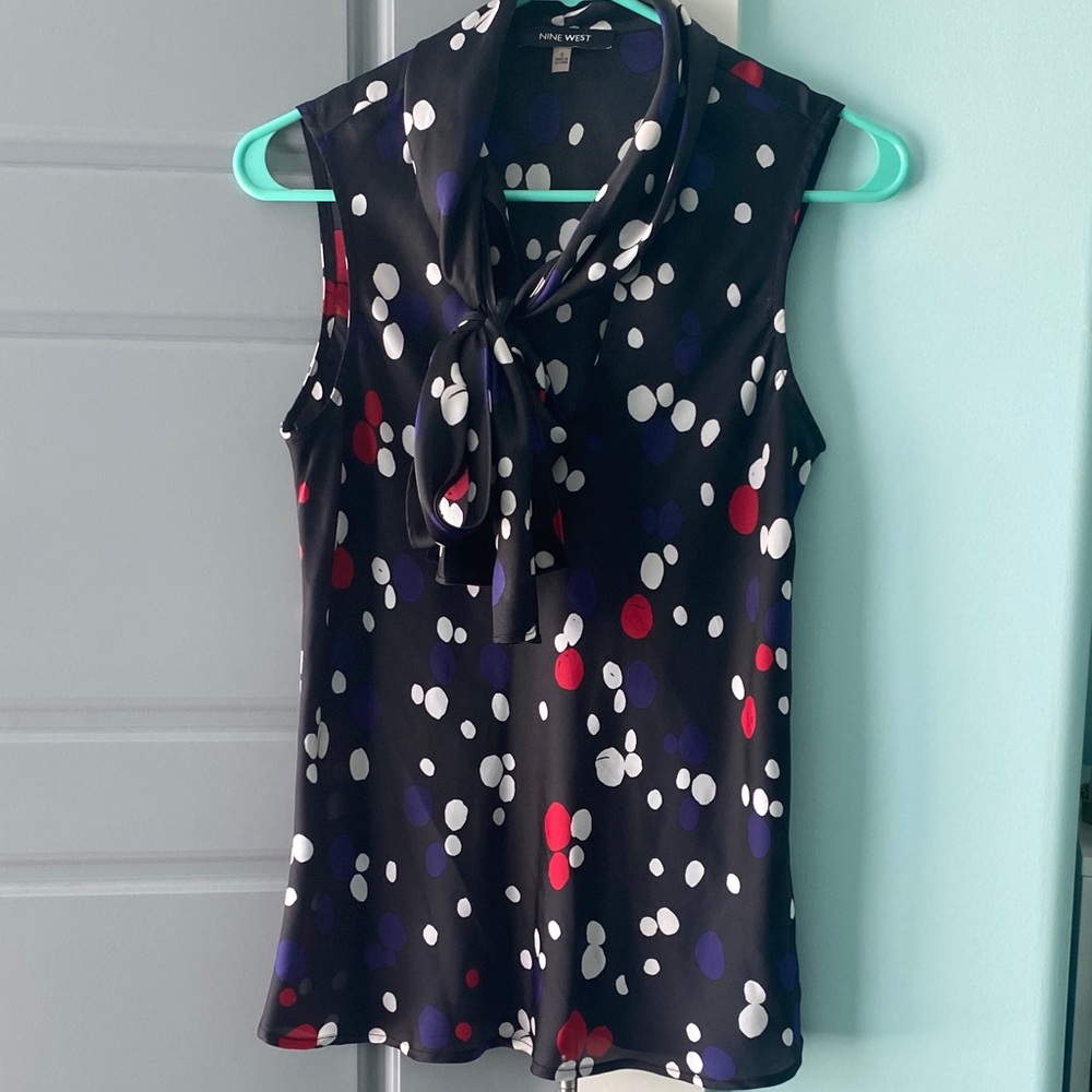 Nine West Black Sleeveless Blouse with Polka Dots